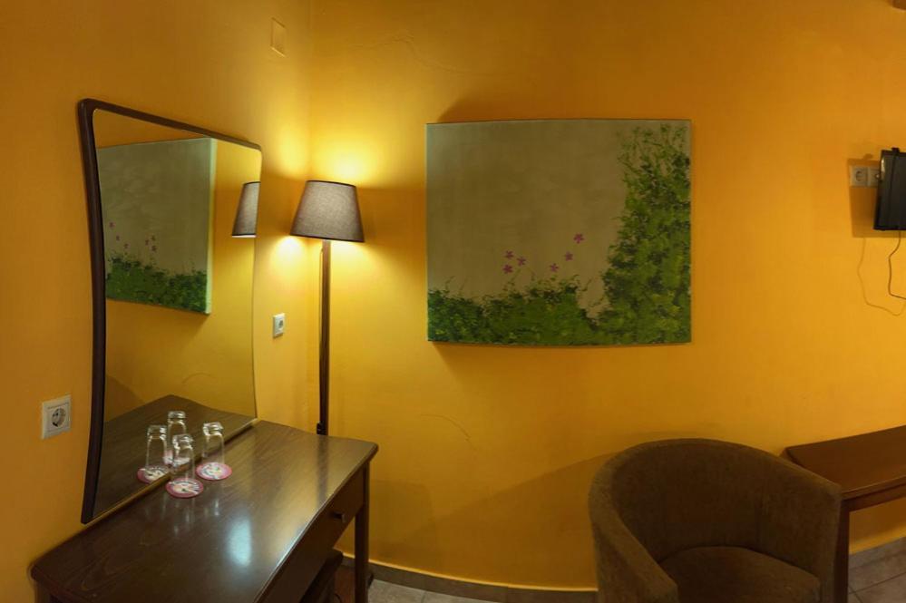 Guesthouse Teloni Vitina Exterior photo