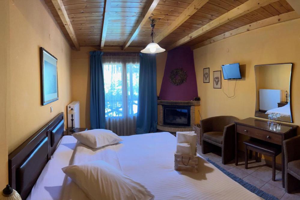 Guesthouse Teloni Vitina Exterior photo
