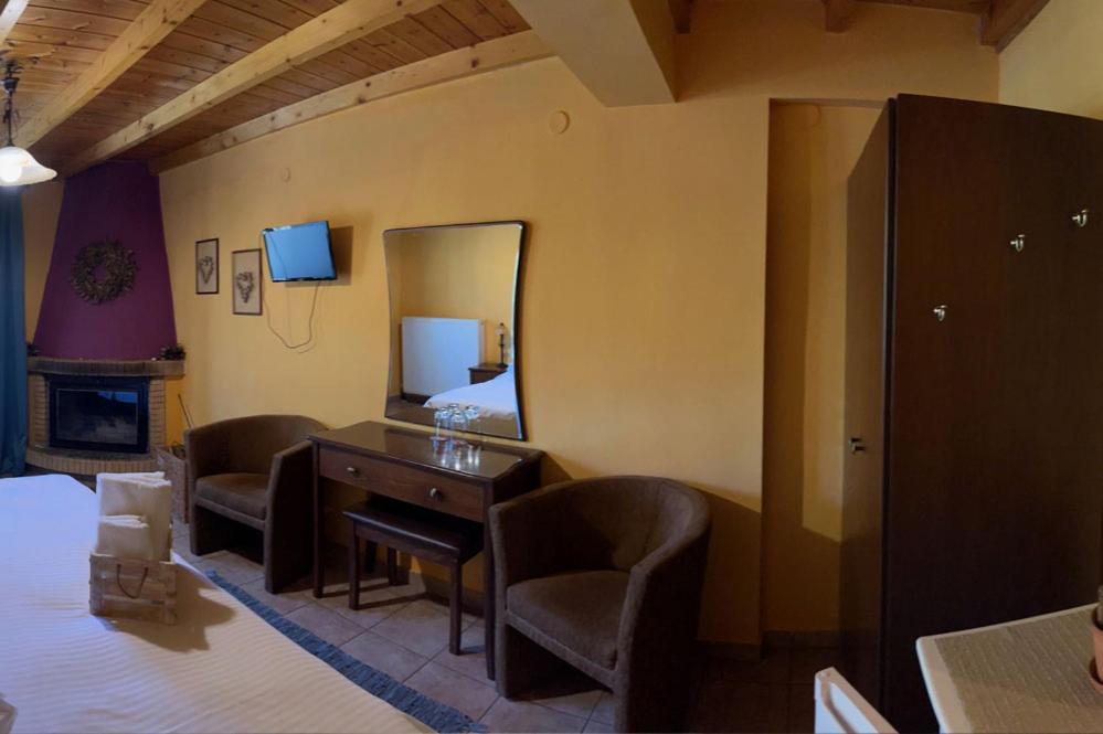 Guesthouse Teloni Vitina Exterior photo